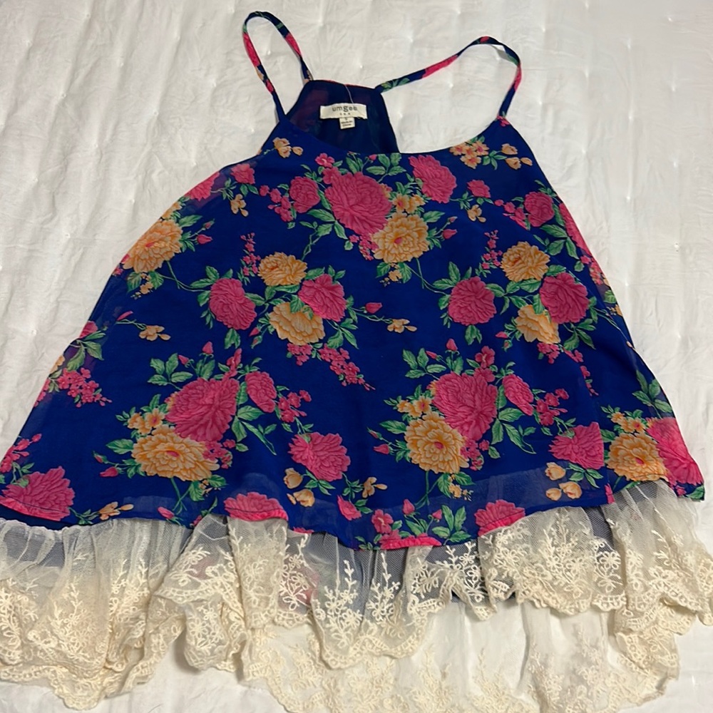 Floral top